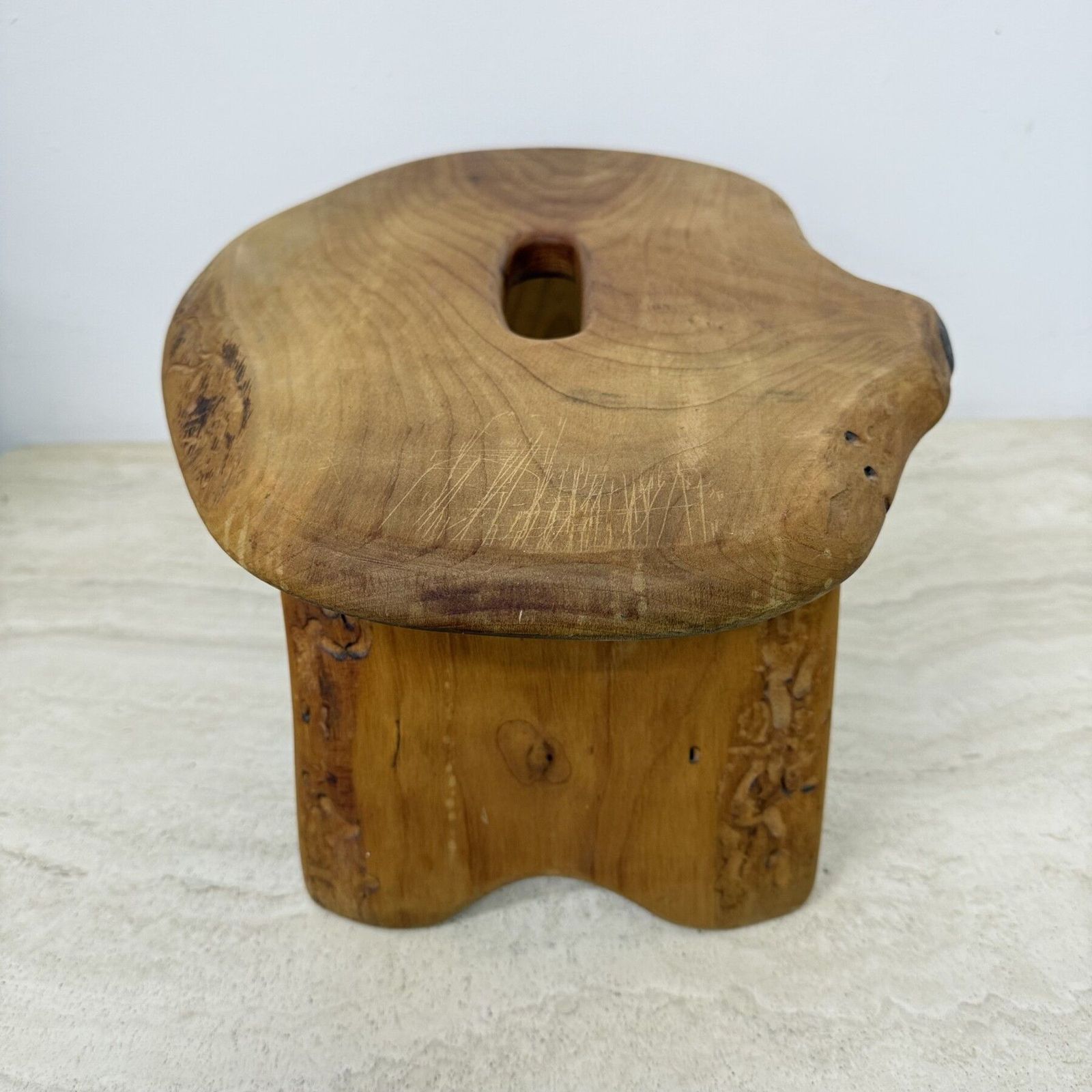 Brutalistisch Massief Houten Bijzettafel/Kruk, Jaren 1970 photo 183.0