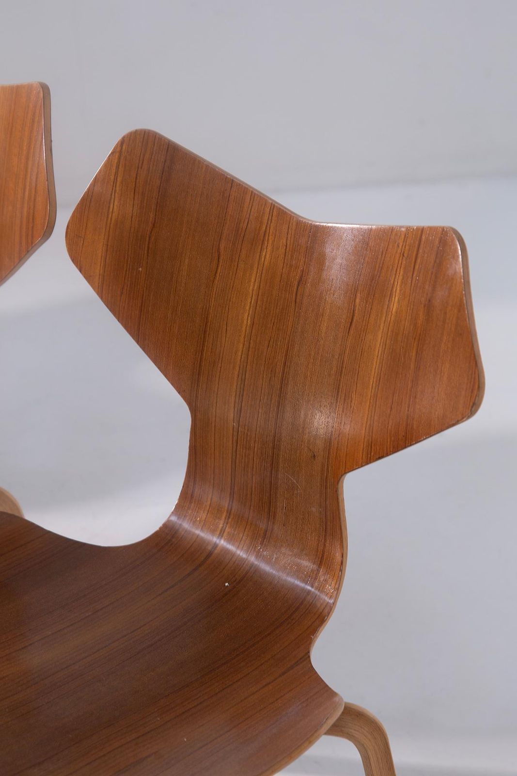 Set Of Six Chairs By Arne Jacobsen Mod. Grand Prix Prod. Fritz Hansen photo Furniture