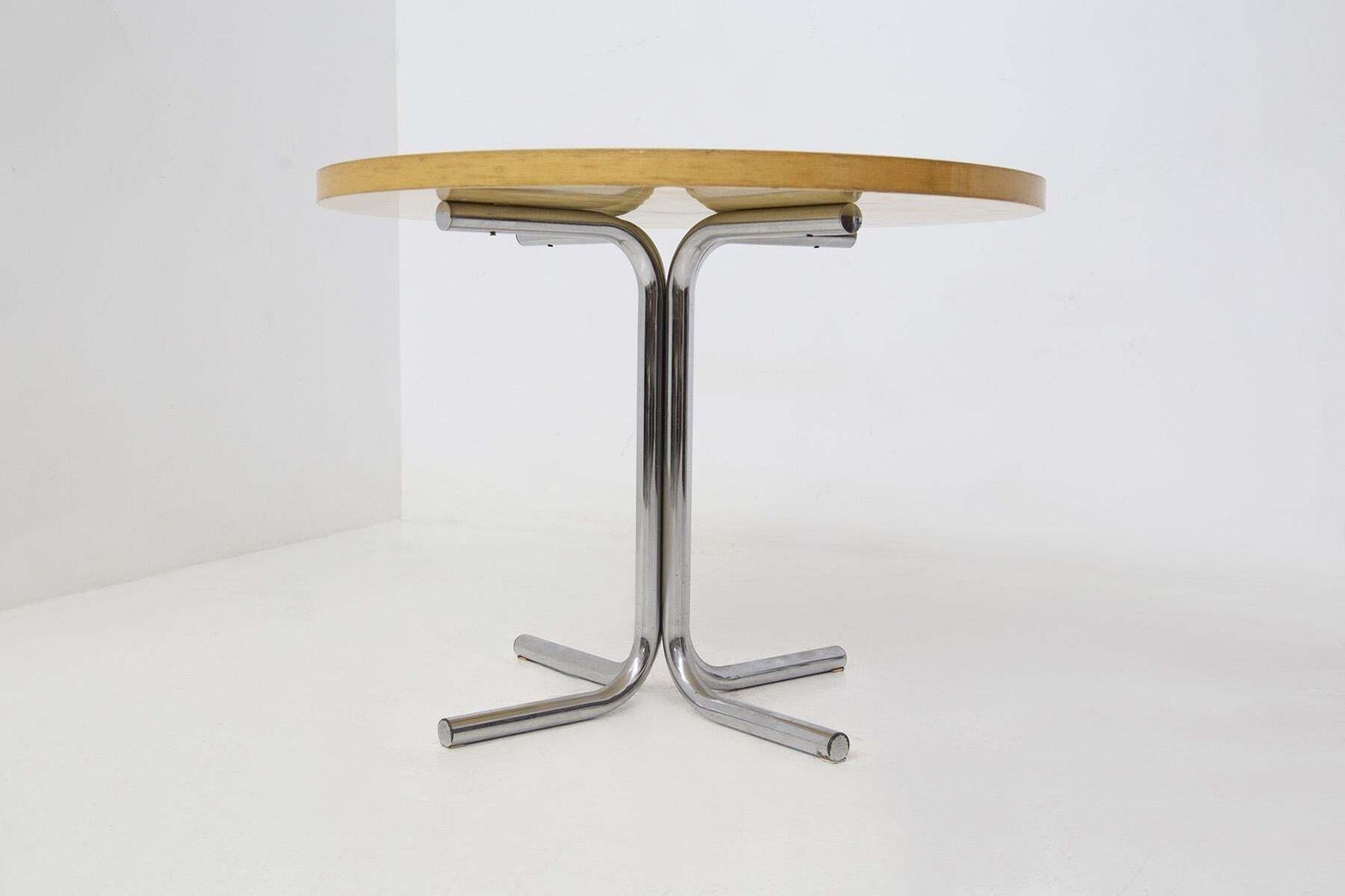 Italian Round Table By Gae Aulenti Attr. For Elam In Steel And Wood photo vintage