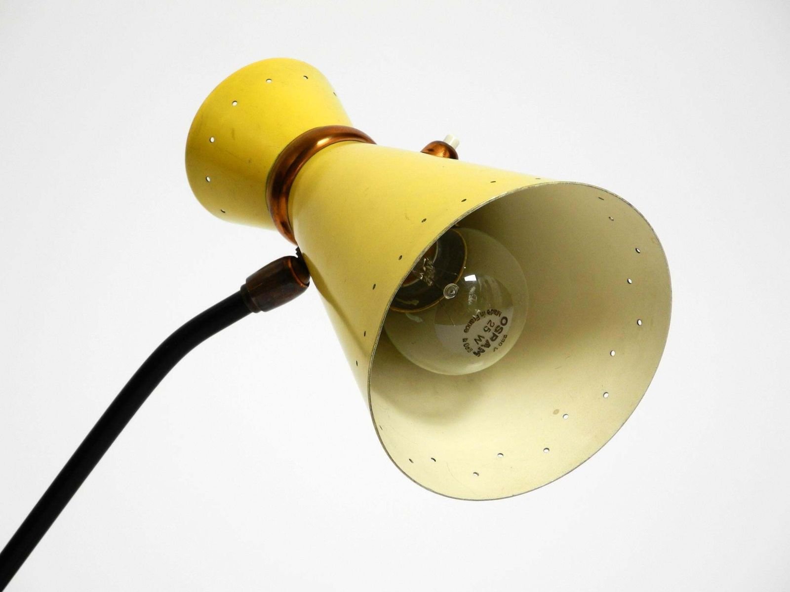 Beautiful Large Mid Century Tripod Table Lamp With Yellow Diabolo Lampshade photo buy