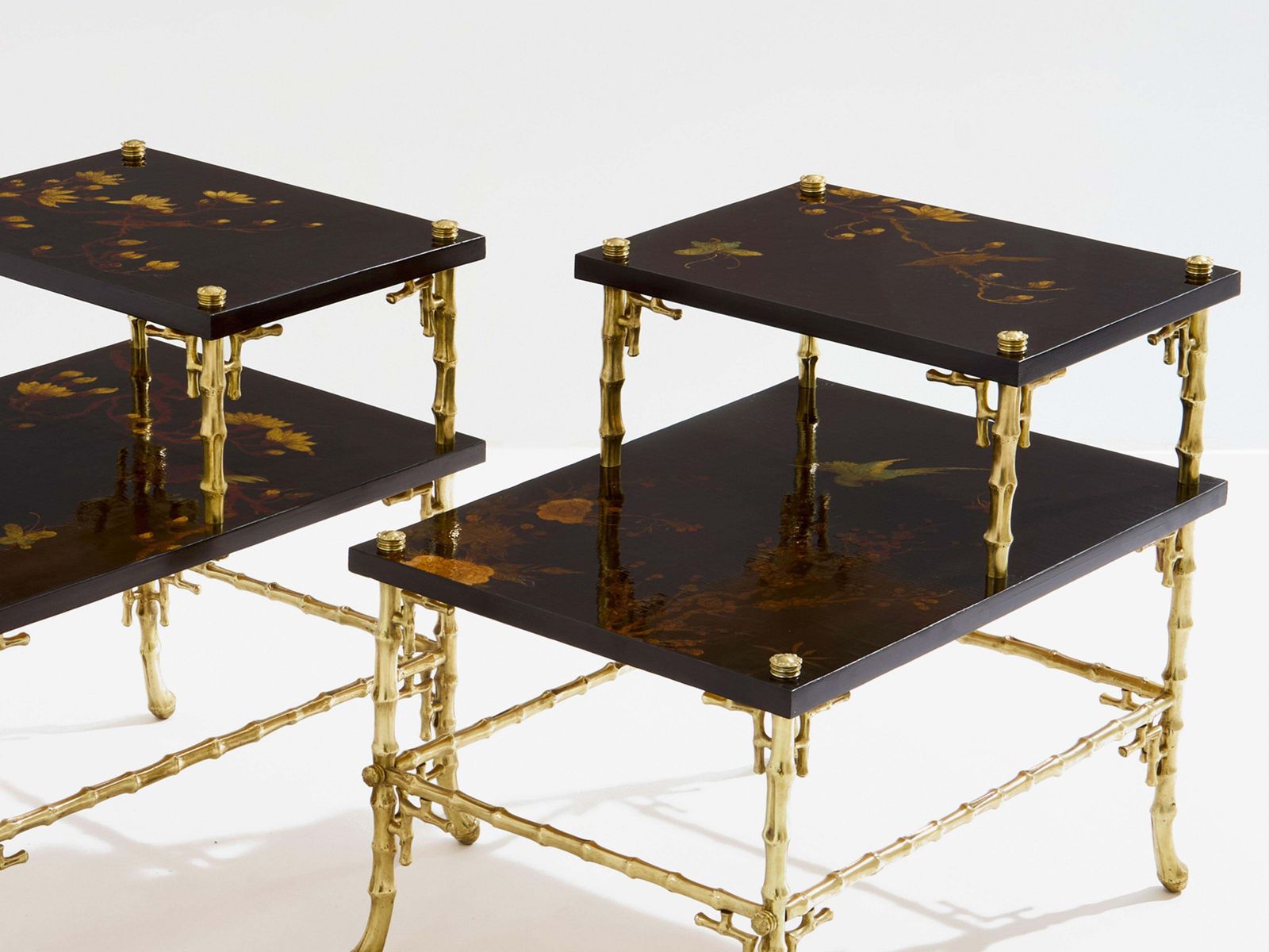 Tables d'appoint Maison Baguès en bronze façon bambou, laquées chinoiserie, années 1940 photo Mobilier
