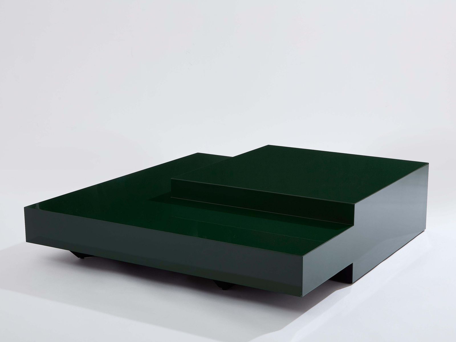 Table basse carrée Willy Rizzo laquée vert forêt, années 1970 photo vinterior