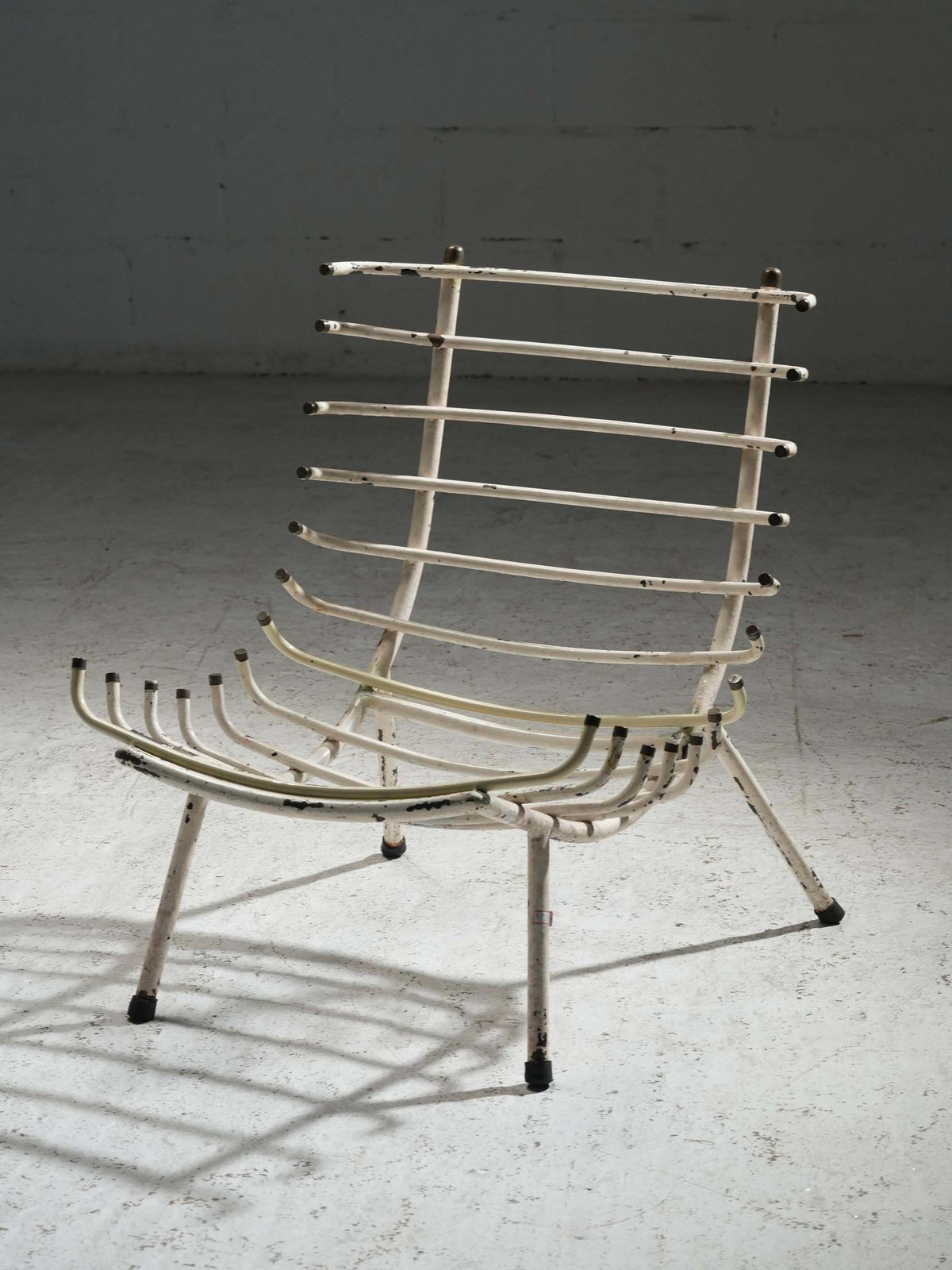 Set Of Two White Rib Chairs In Metal And Brass, Brazil, 1950's photo vintage