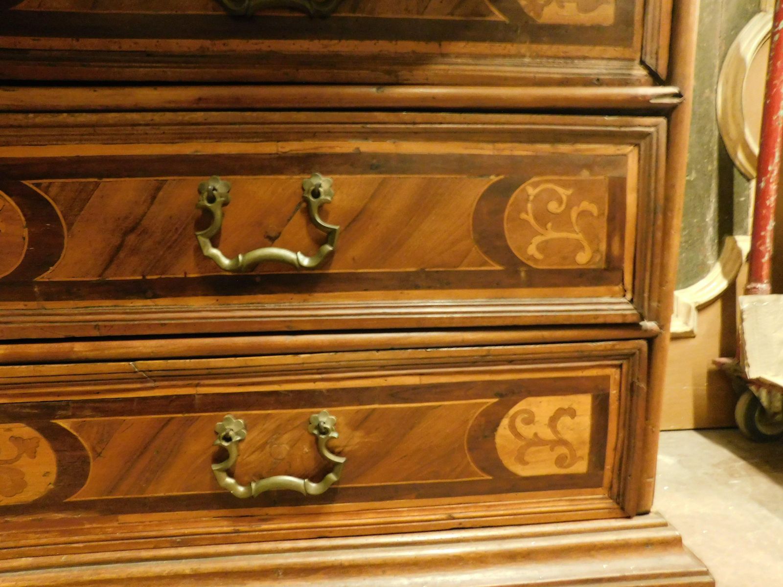 Folding Chest Of Drawers In Walnut With Inlays, Italy photo buy