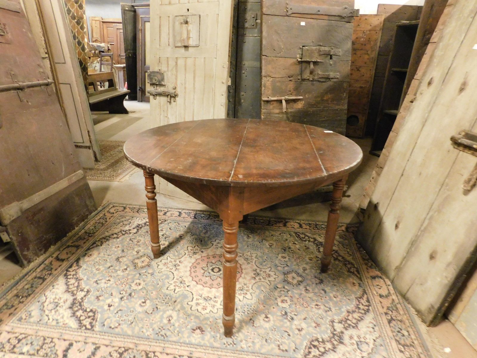 Round Table In Walnut And Beech Wood, Carved Legs, Italy photo vintage