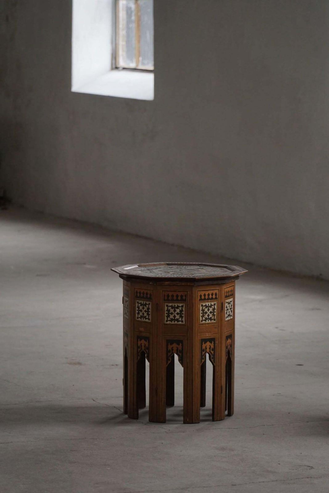 Antique Octagon Shaped Side Table In Oak & Mother Of Pearl Inlay, Ottoman Empire photo 1702.0
