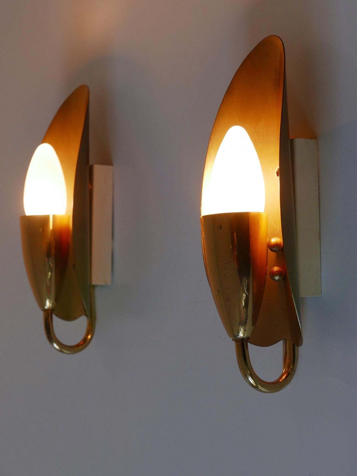 photo vinterior Set Of Two Lovely Mid Century Modern Brass Sconces Or Wall Lamps Germany 1950s