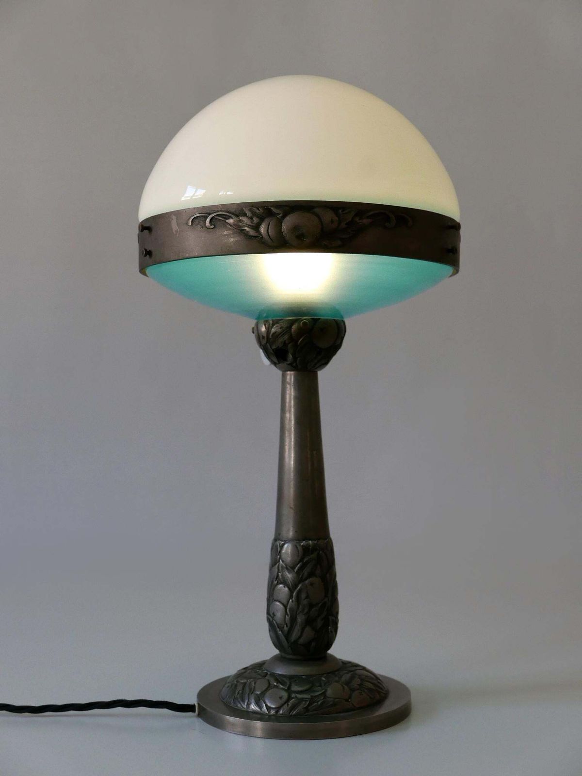 Monumental French Art Deco Table Lamp 'Ilrin' By L. Bosi & Cie. Paris 1930s photo Lighting
