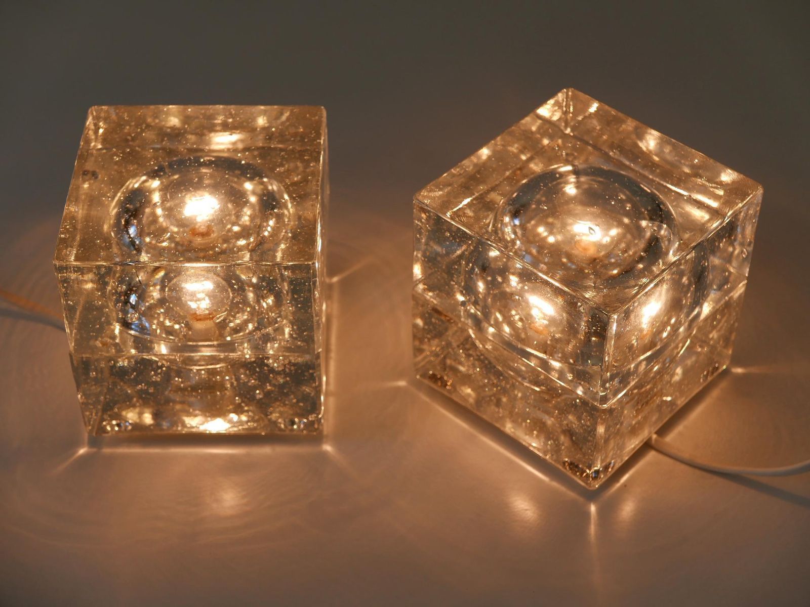 photo vinterior Set Of Two Hand Blown Ice Glass Cube Table Lamps By Müller & Zimmer Germany