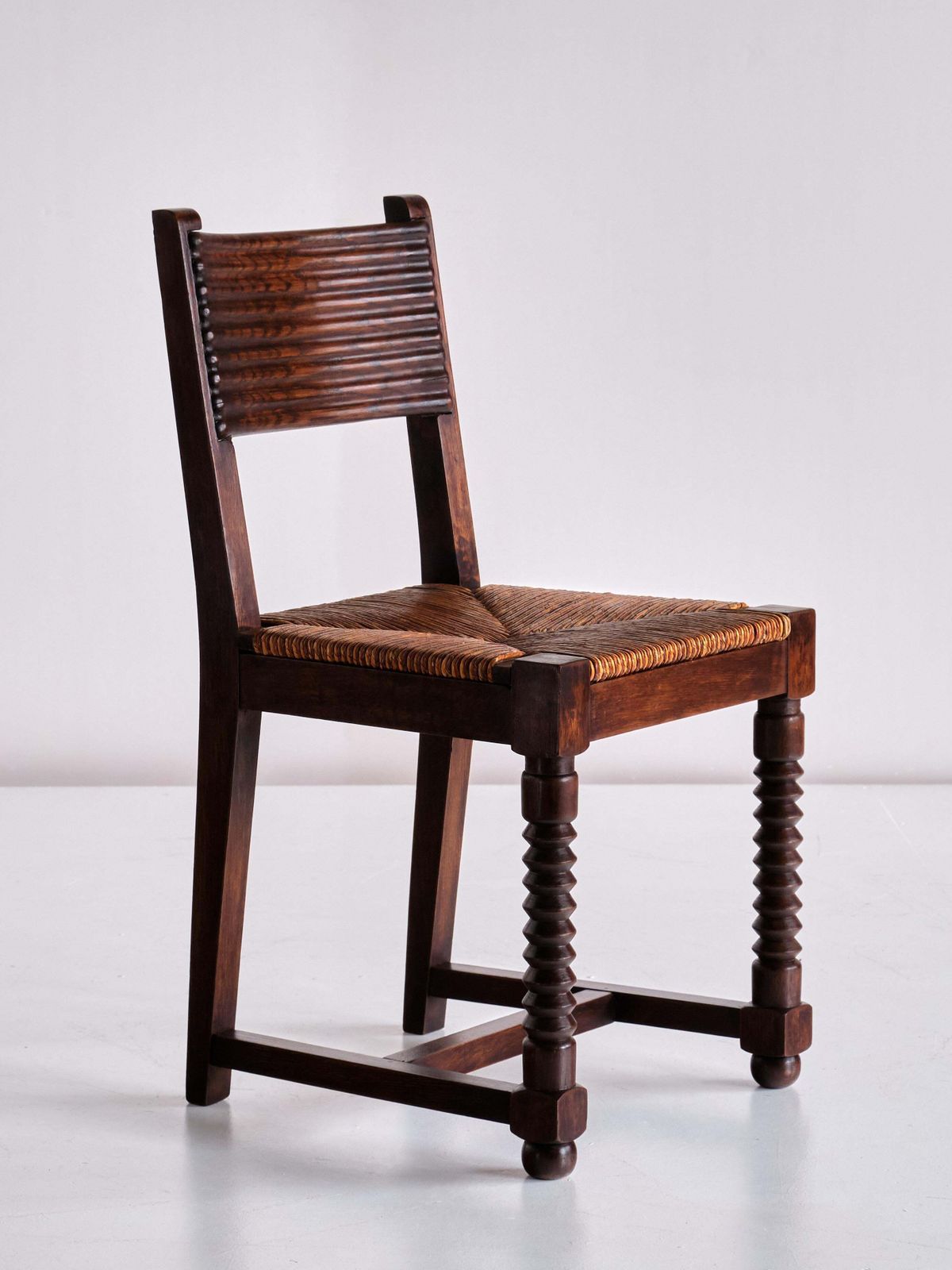 photo vintage Set Of Six Victor Courtray Dining Chairs In Oak And Rush, France, 1940s