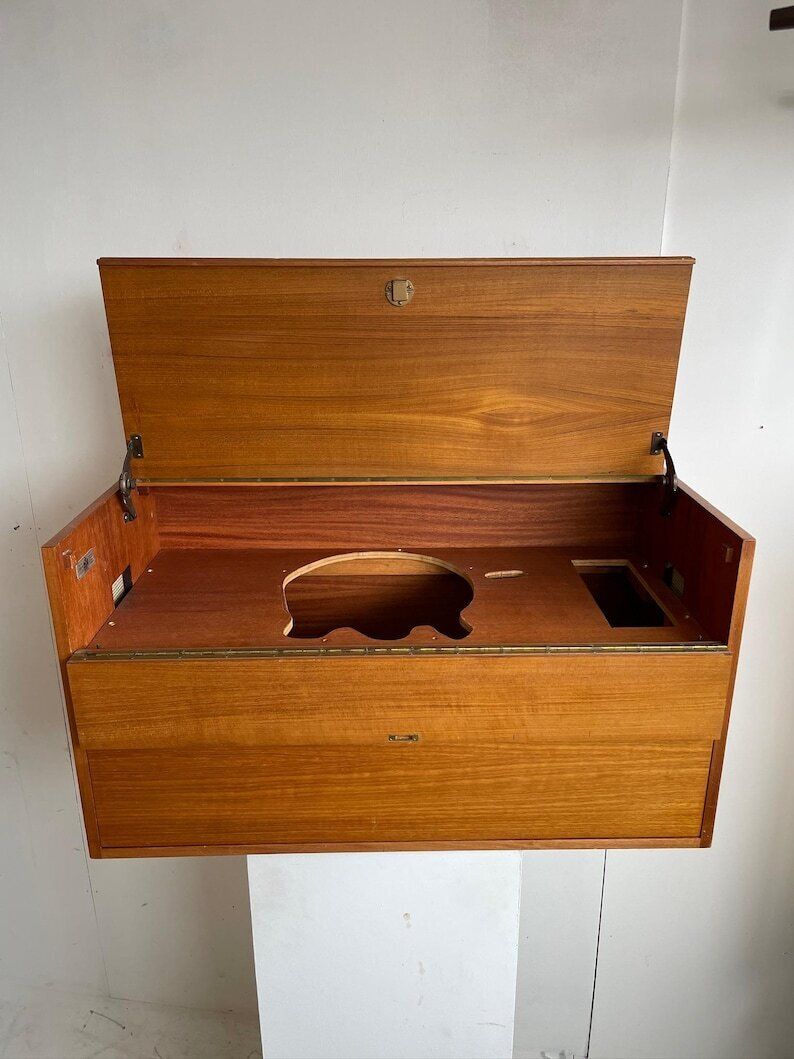 Staples Ladderax Hi Fi Record Player Specialised Cabinet For Record Player And Amp