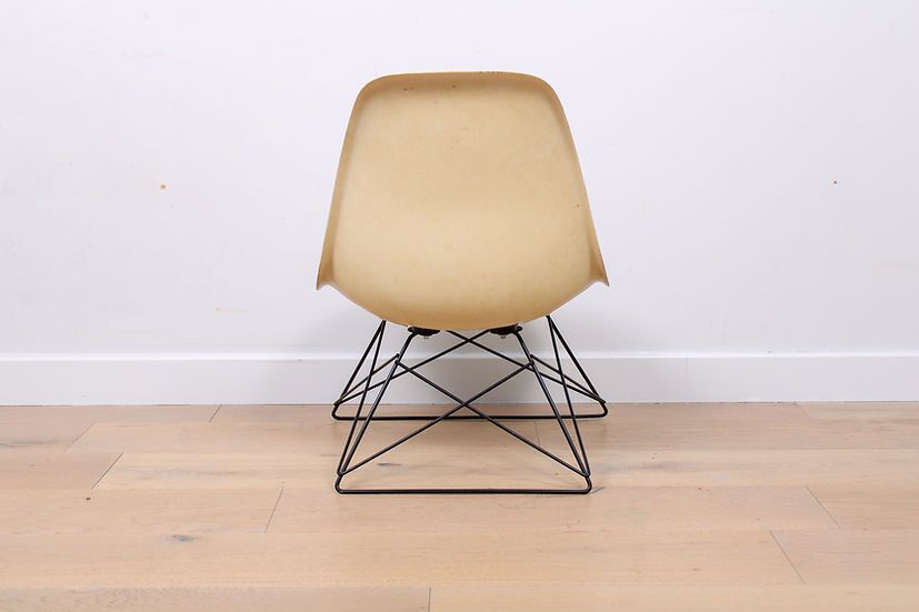 A Vintage Mid Century Eames Fibreglass Lsr Chair By Herman Miller Cats Cradle photo Furniture