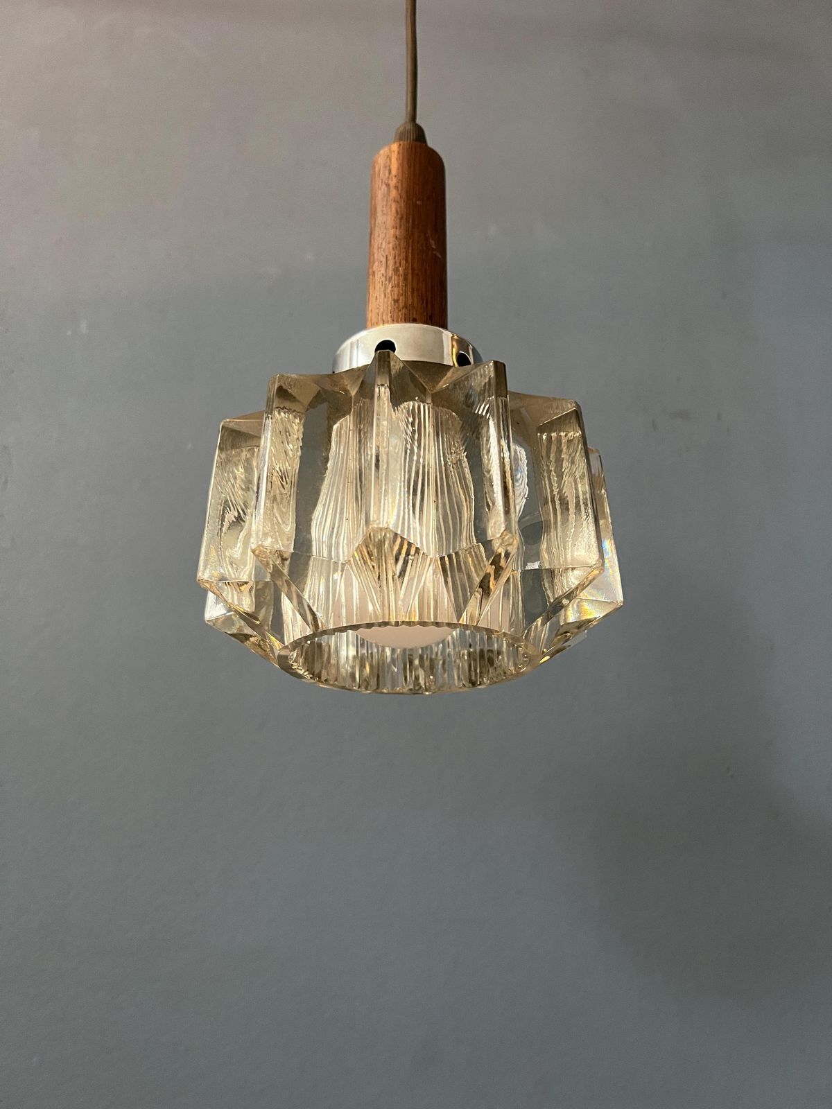 Kleine Mid Century Kristalglazen Hanglamp photo vintage