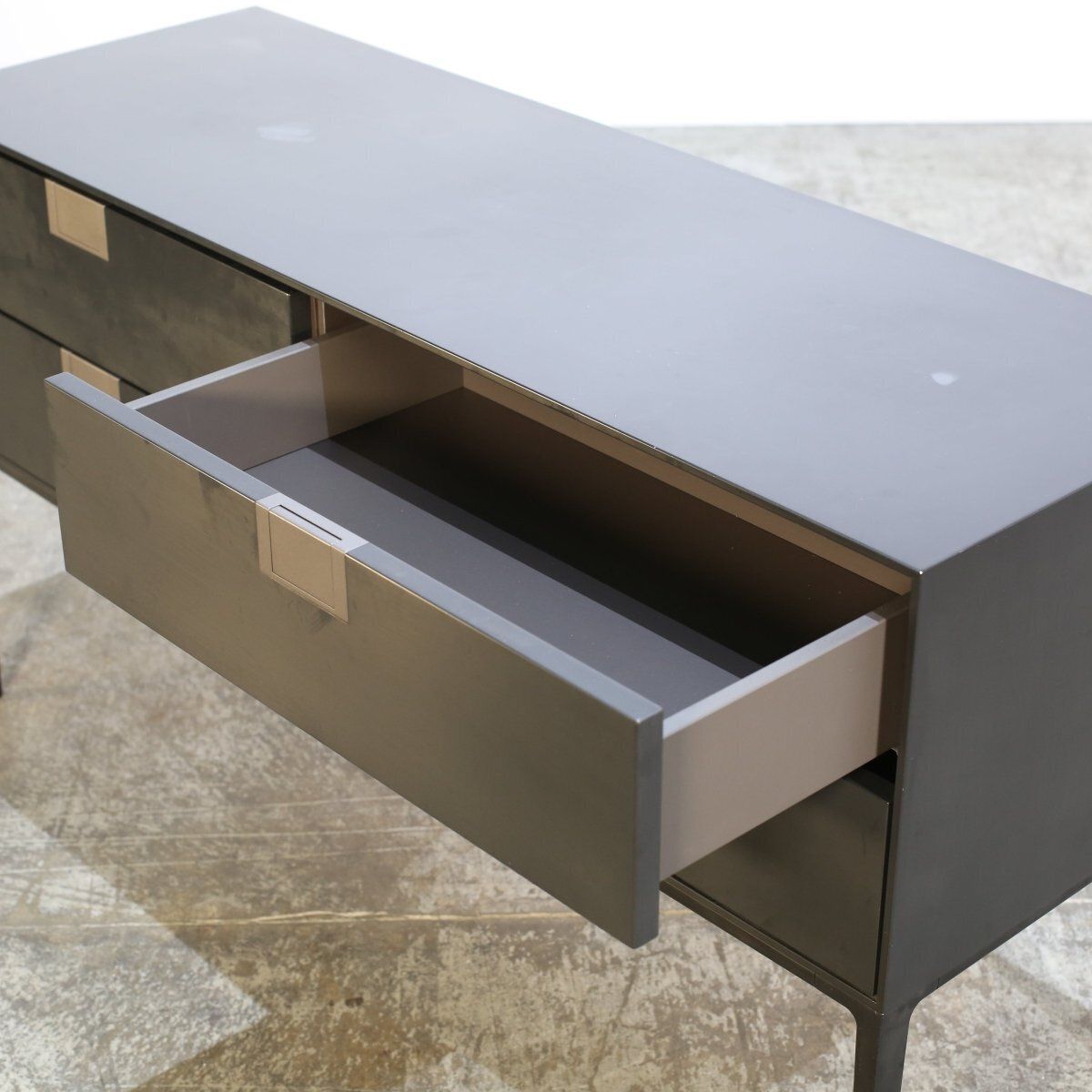 Maxalto Alcor Four Drawer Console Table By Antonio Citterio photo Furniture