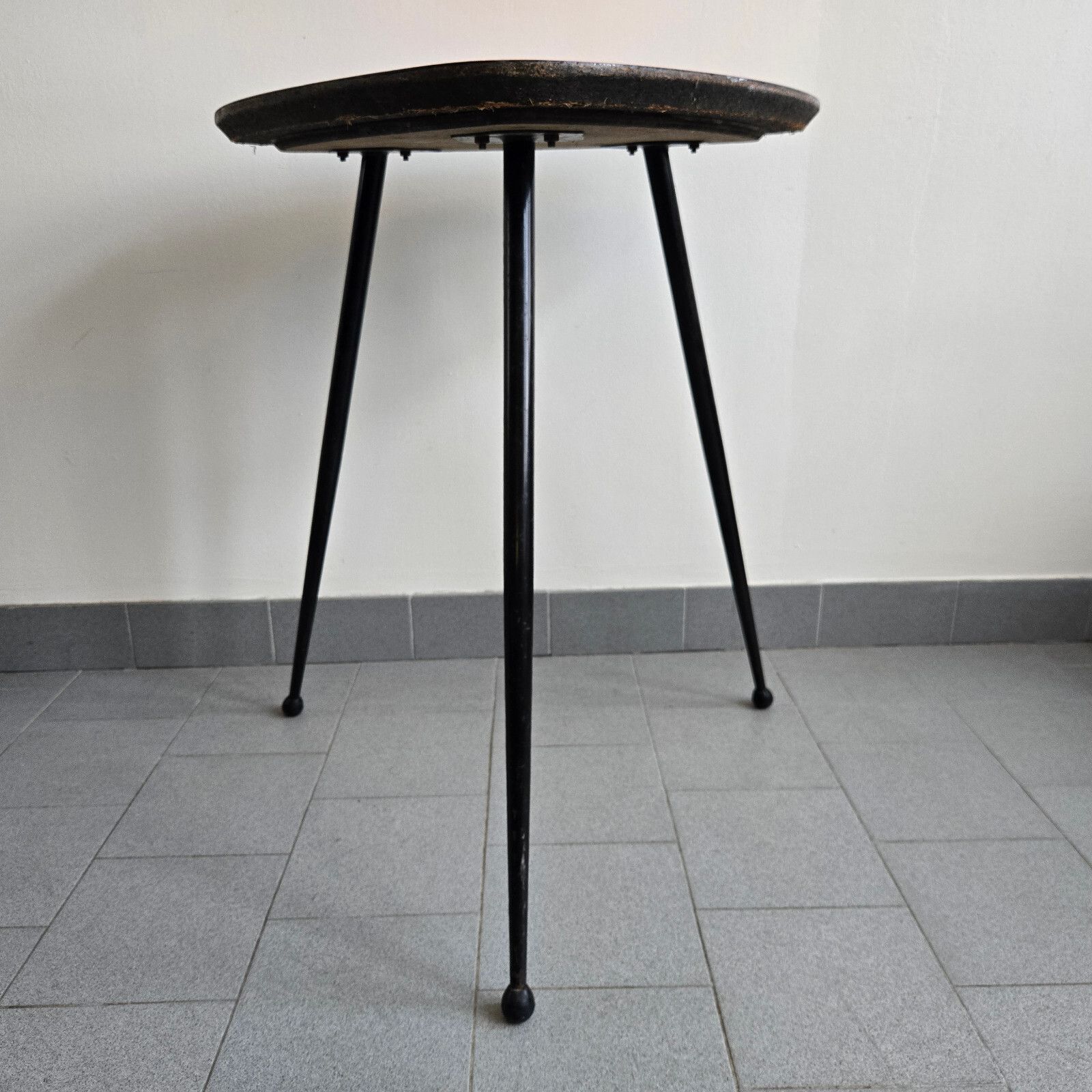 photo vinterior Vintage 1950s Tripod Formica & Steel 50s Rockabilly Zazou Bar Bistro Table