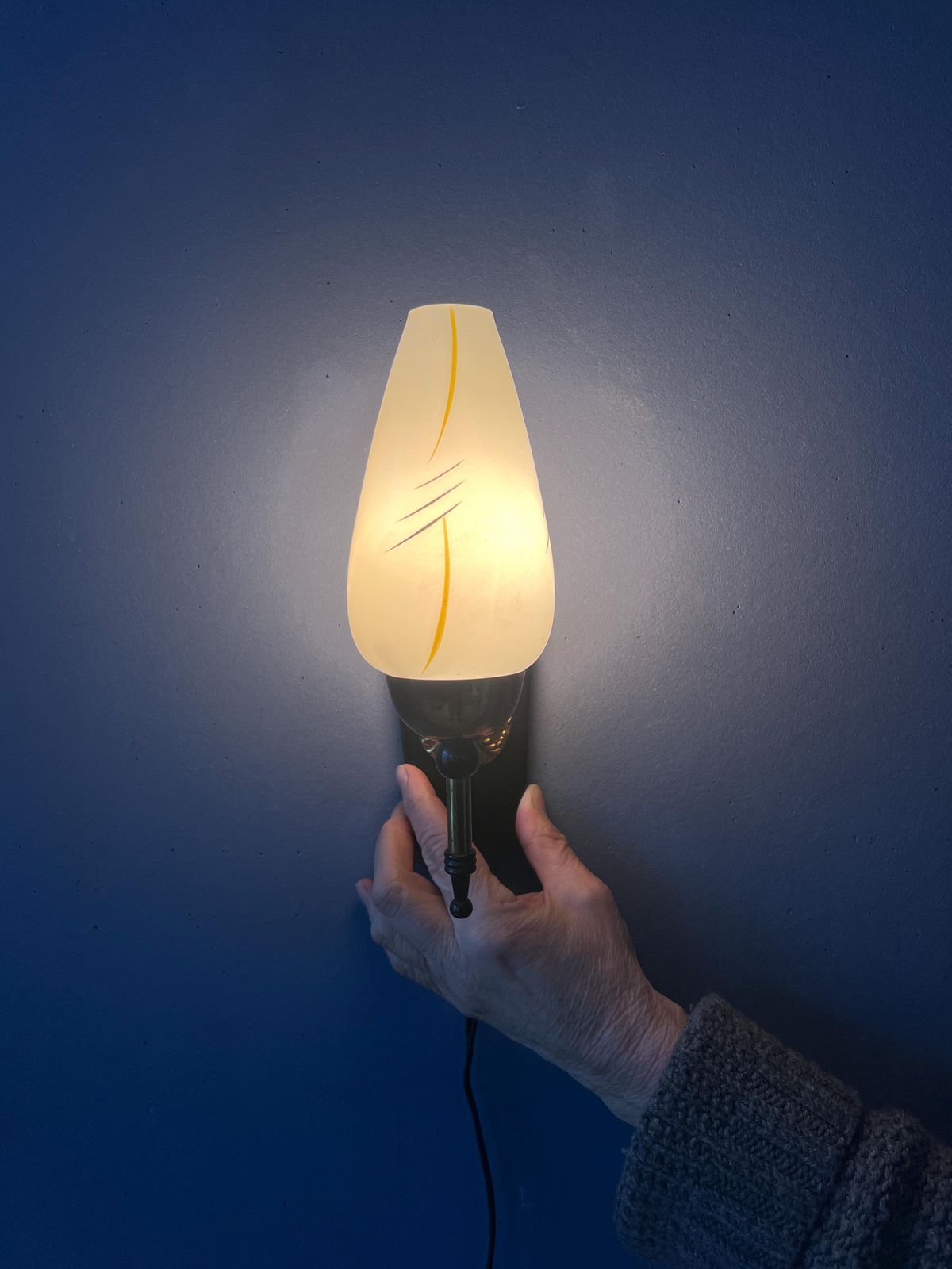 Vintage Mid Century Glazen Wandlamp photo for sale