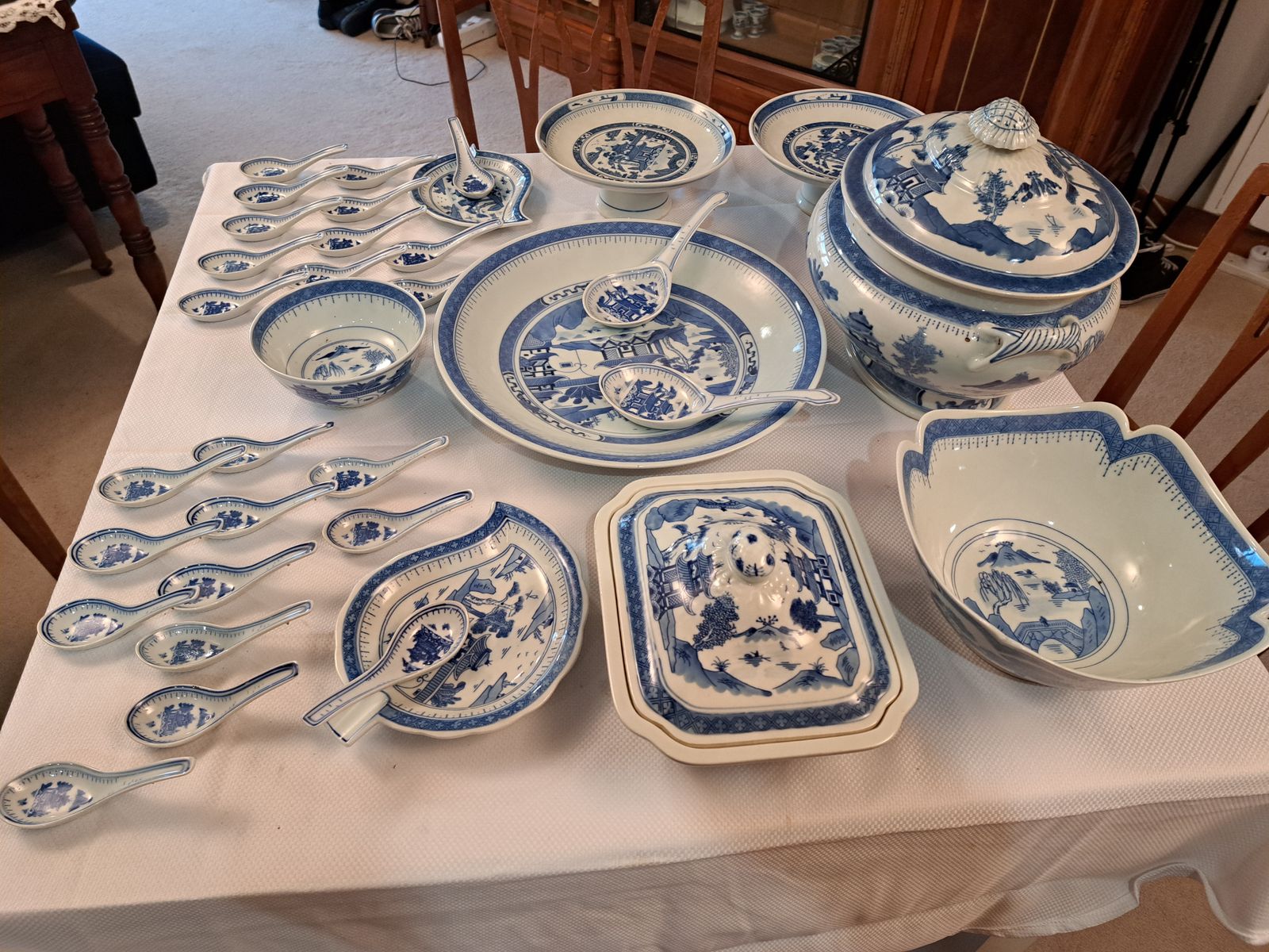 Porcelain China Dinner Serving Set Classic Style Blue On White 37 Pcs 12 Kg photo furniture