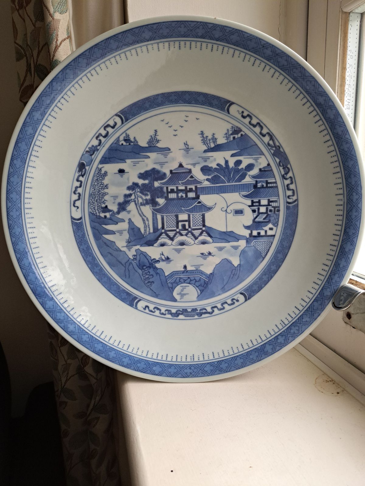 Porcelain China Dinner Serving Set Classic Style Blue On White 37 Pcs 12 Kg photo vinterior