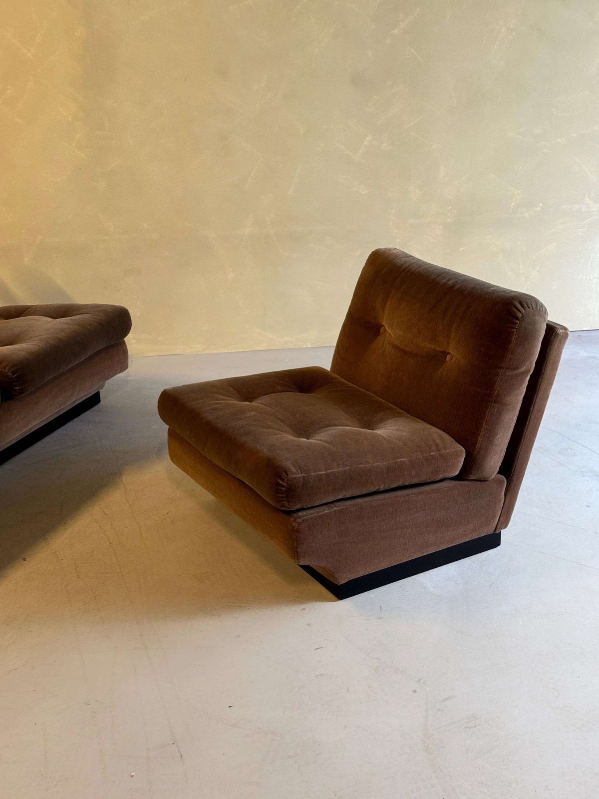 Bruine Fluwelen Zitgroep Van Paolo Caliari Voor Cassina, Ca. Jaren 1960 photo vinterior