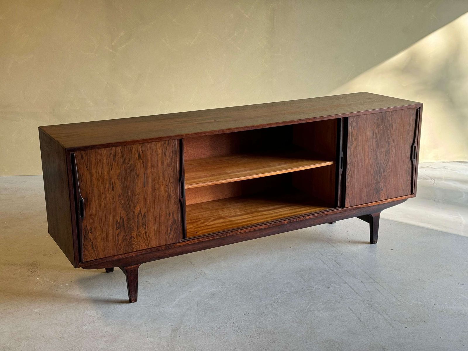 Deens Teakhouten Dressoir photo vinterior