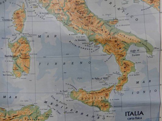 Geographical Map Of Italy, 1986 photo vinterior
