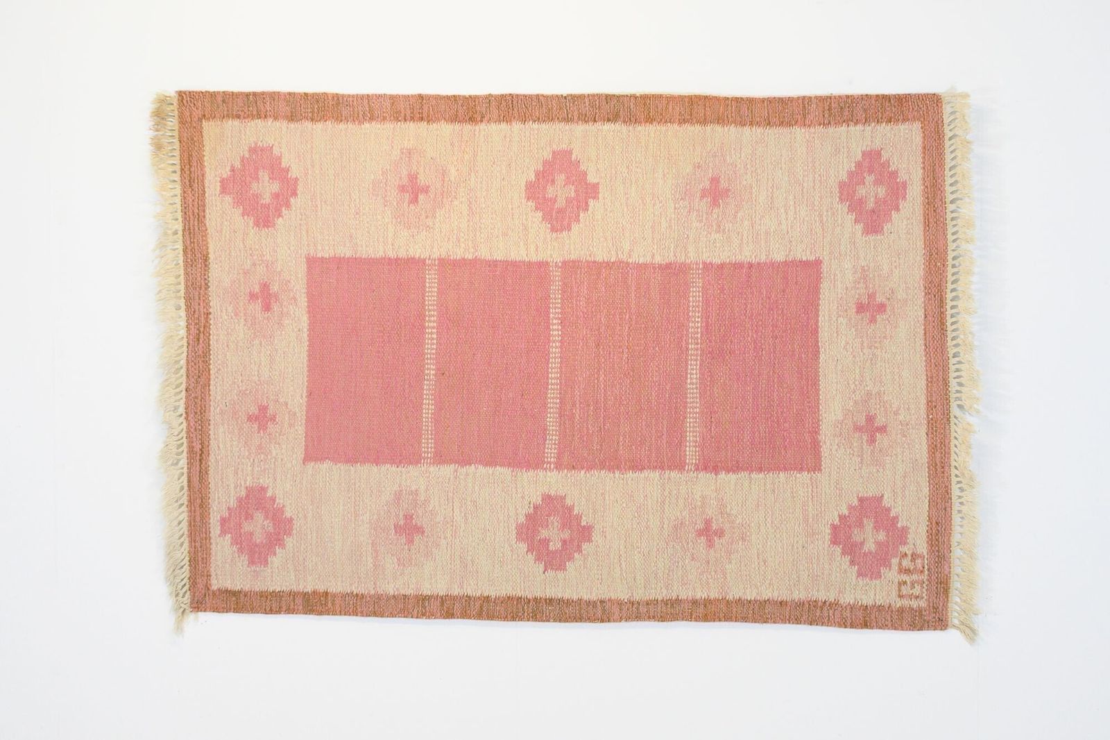Swedish Kilim In Tones Of Pink