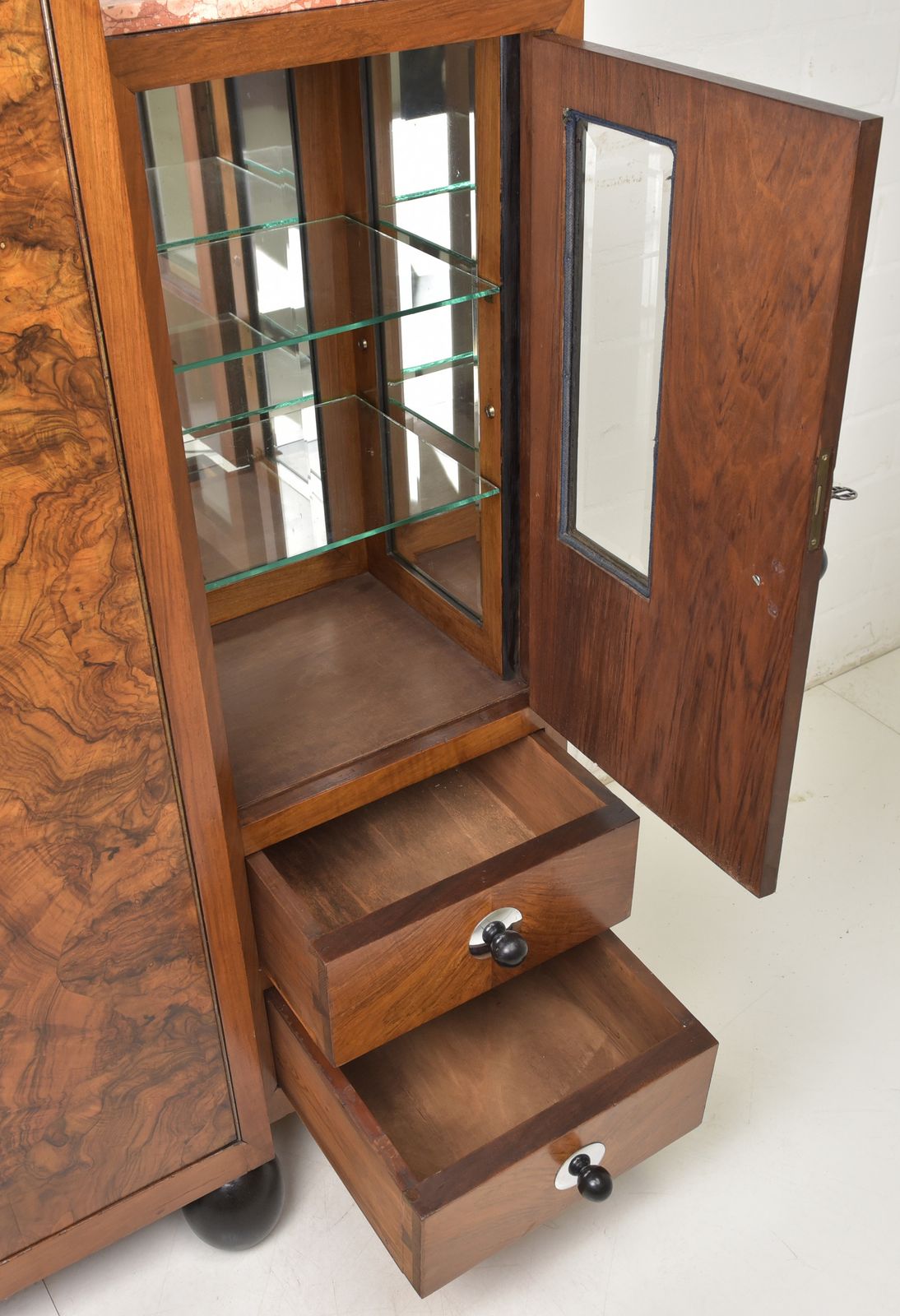 Display Cabinet Restored Art Deco Circa 1930, Walnut Vertico photo vinterior