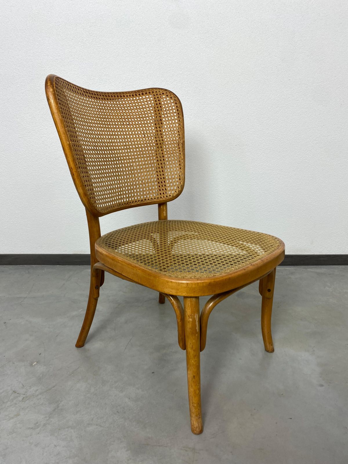 Set Of 4 Chairs Model A821 By Adolf Gustav Schneck For Thonet Mundus photo vintage