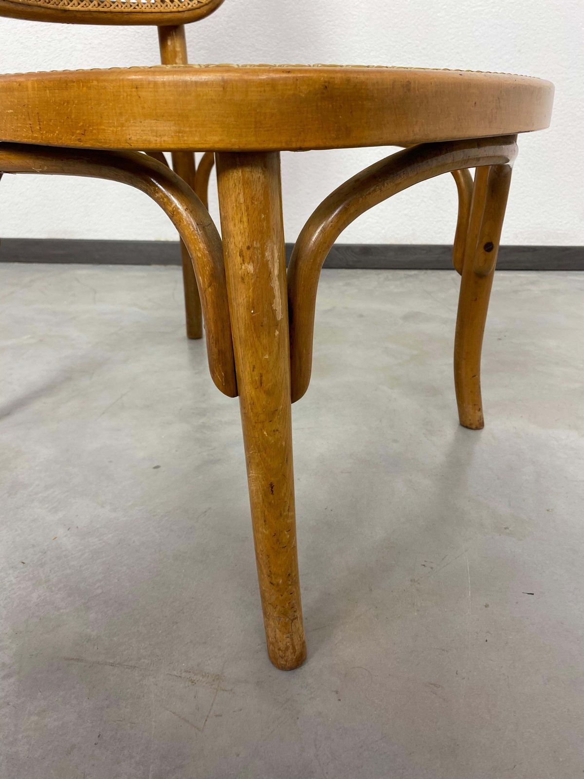 photo vintage Set Of 4 Chairs Model A821 By Adolf Gustav Schneck For Thonet Mundus