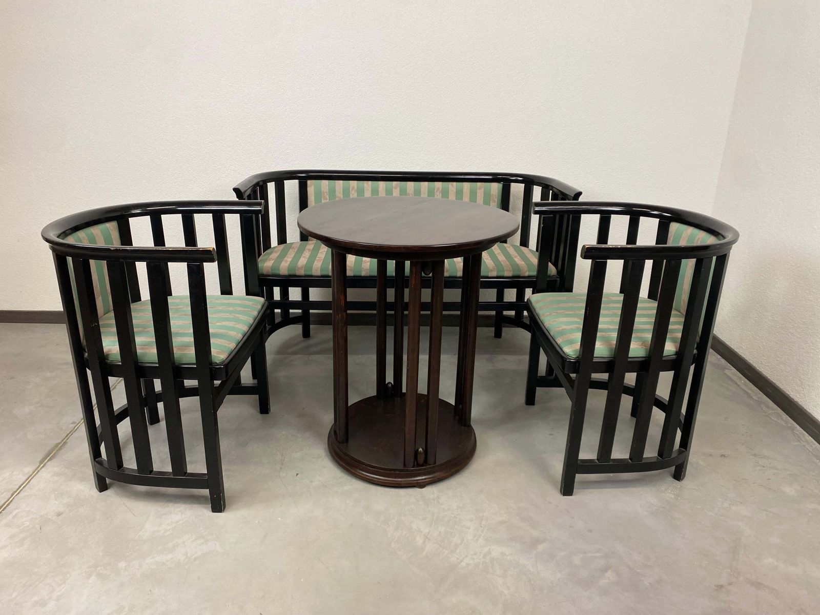 Fledermaus Seating Group By Josef Hoffmann Ex. By Wittmann Wien photo furniture