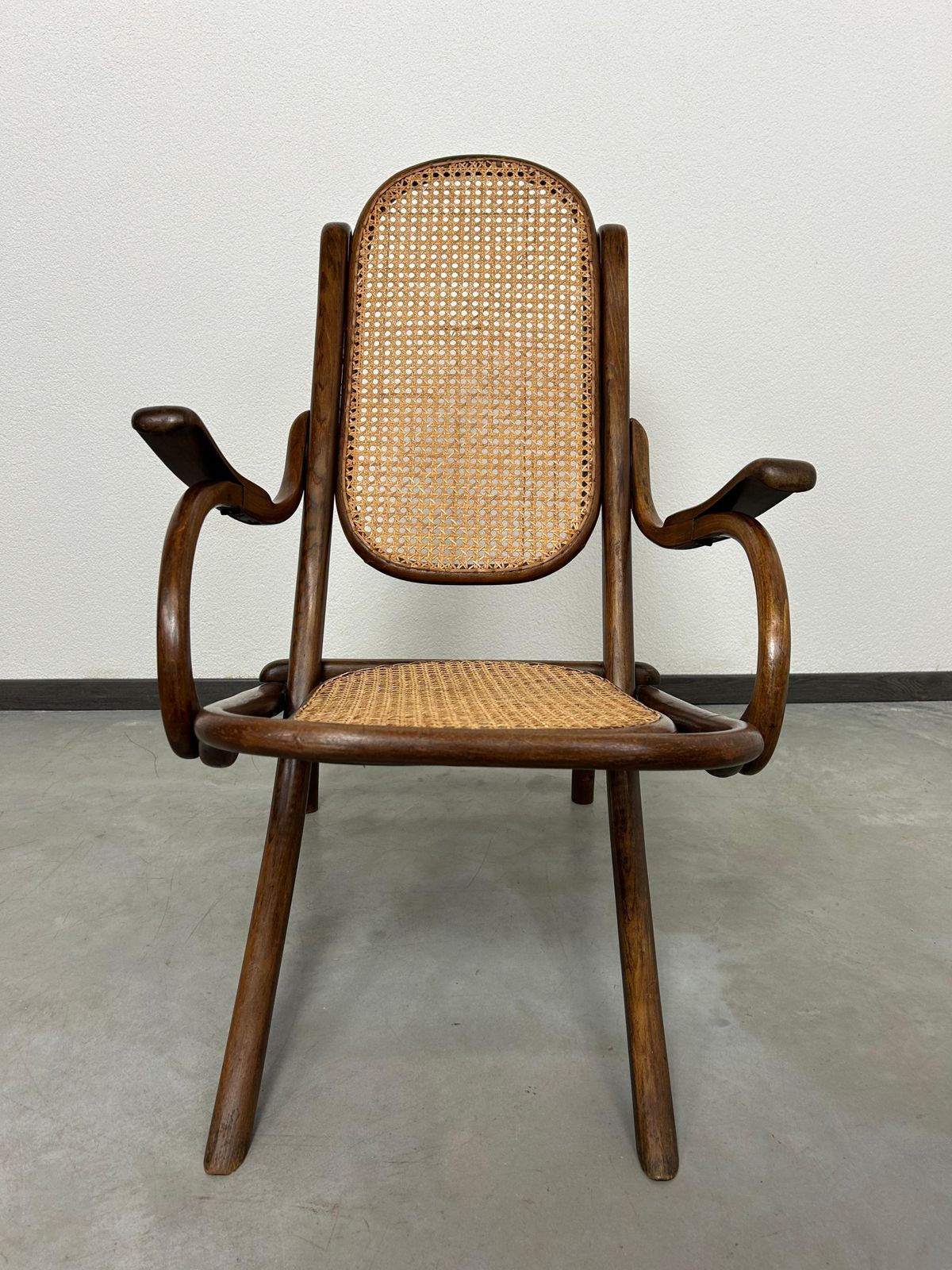 Very Rare Thonet Easy Chair Nr.6331 photo furniture