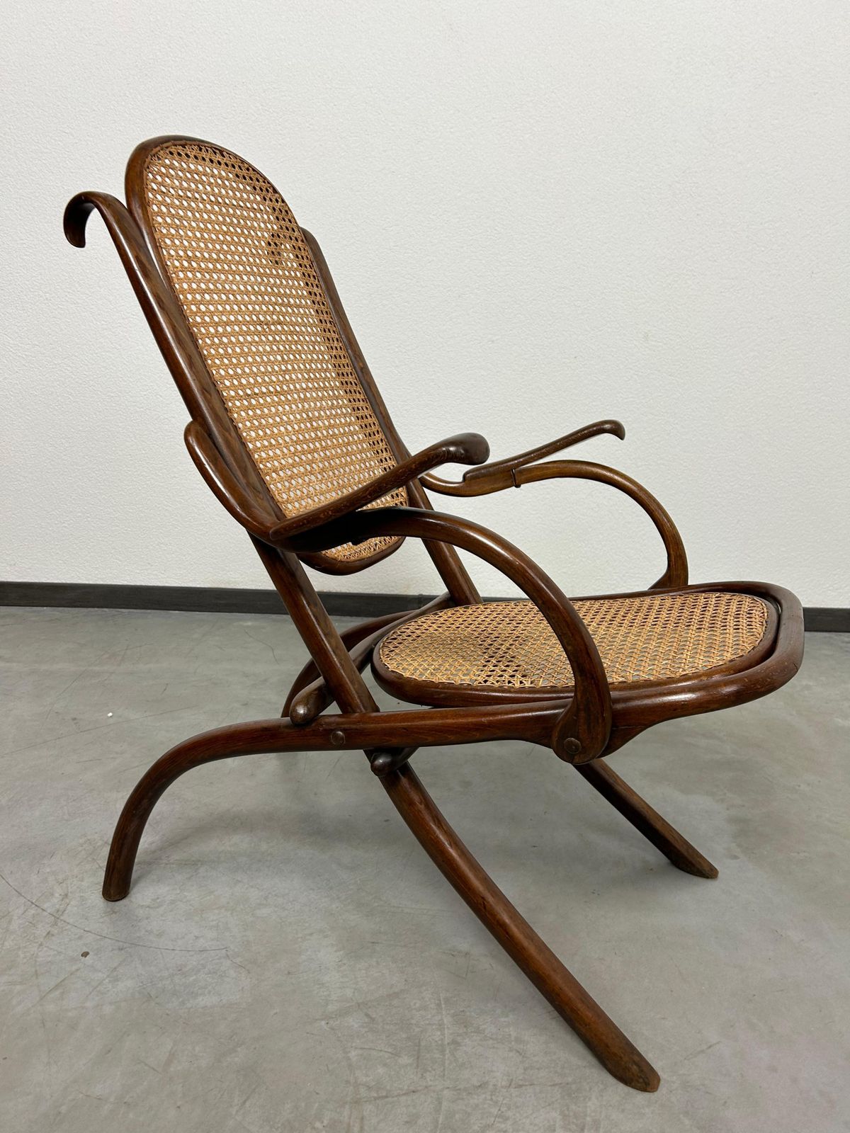 Very Rare Thonet Easy Chair Nr.6331 photo vinterior