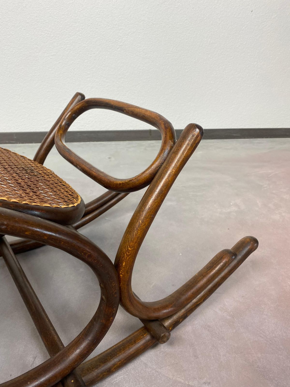 Thonet Rocking Footrest photo 445.0
