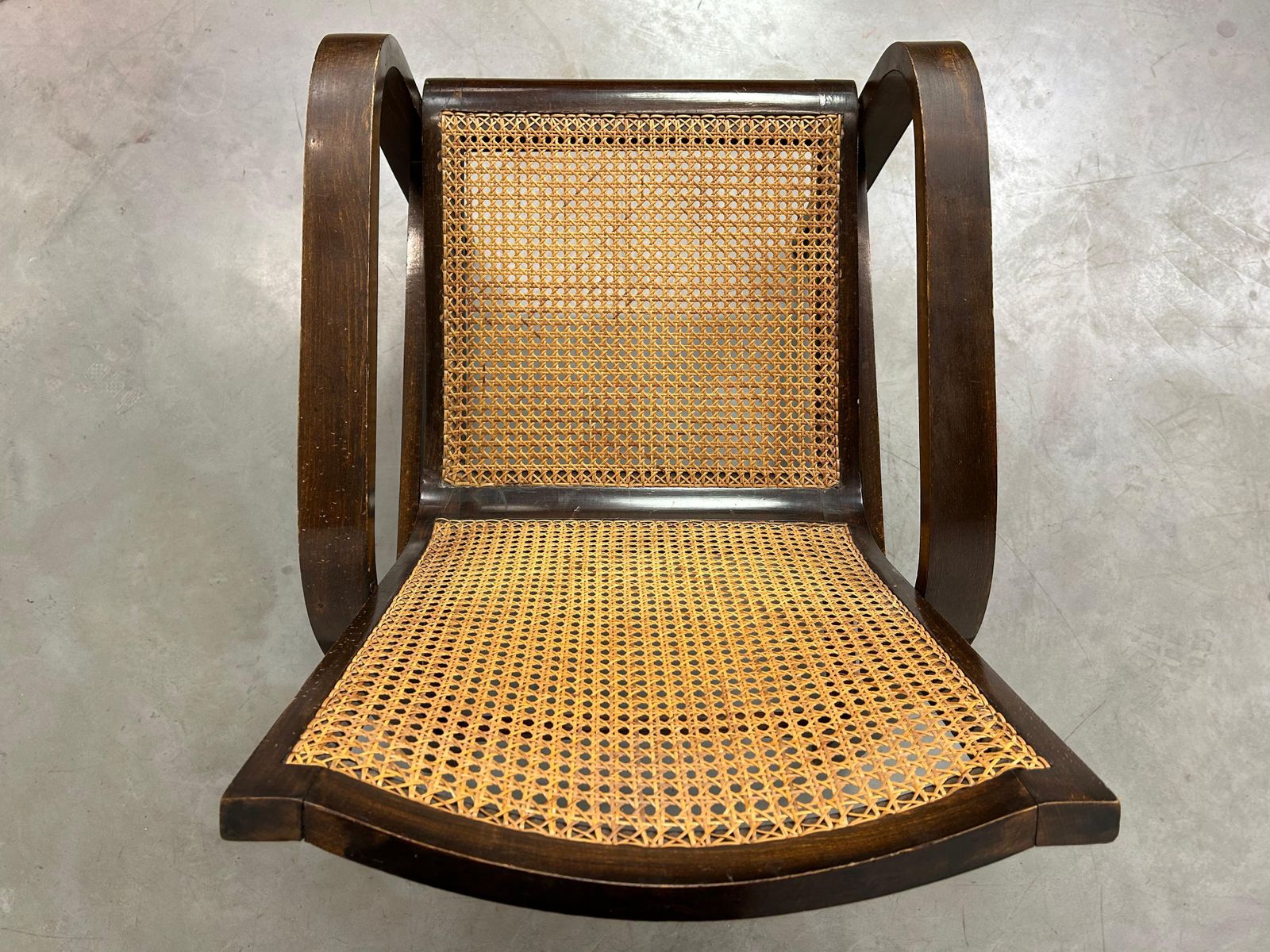 photo furniture Functionalist Bentwood Lounge Chair No.668 Thonet Debrecen