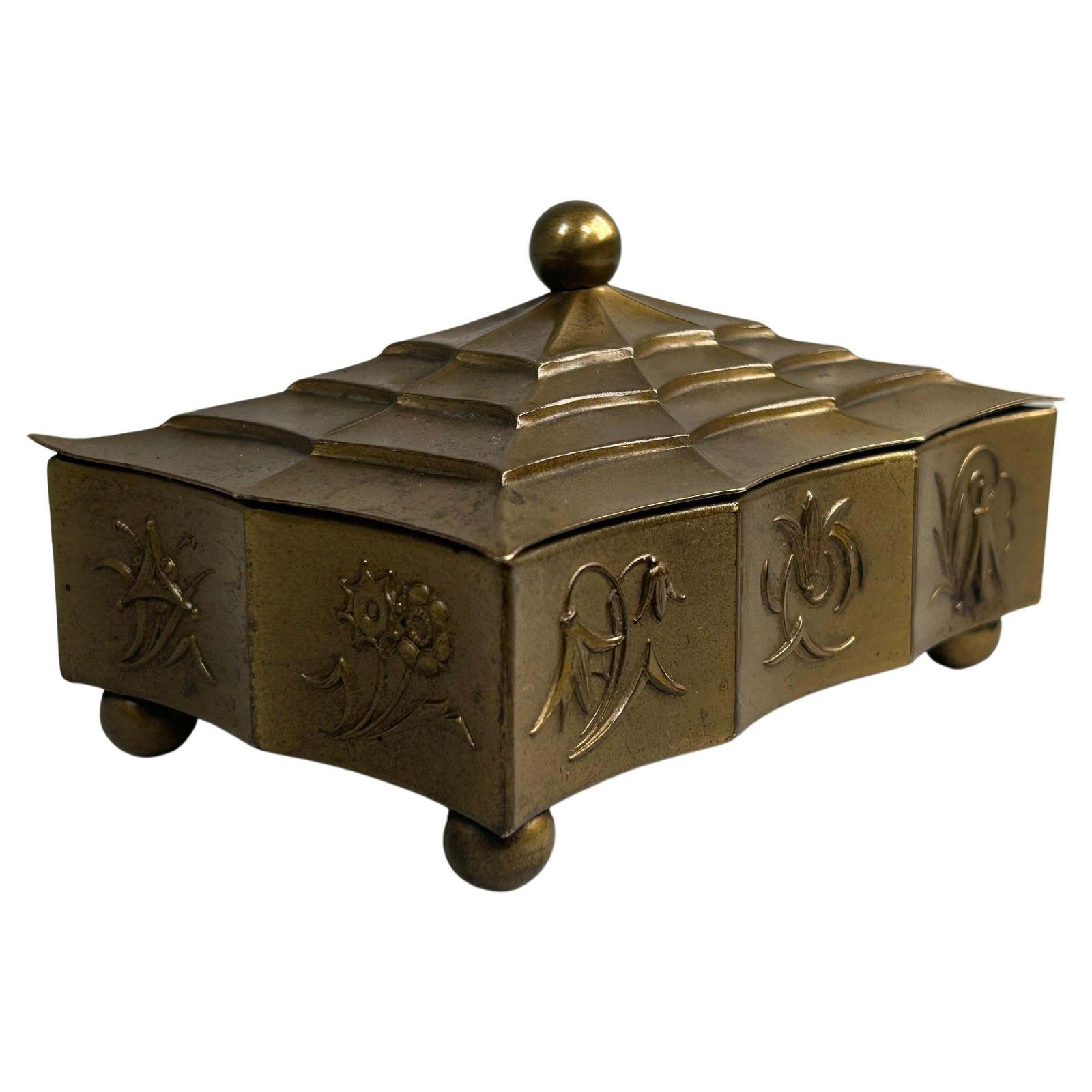 Vienna Secession Jewelry Box Atr. Dagobert Peche For Wiener Werkstätte