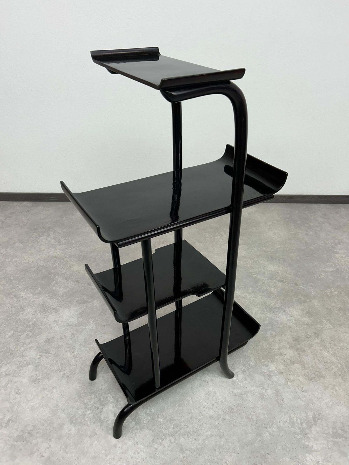 Very Rare Pagoda Plant Stand D68 By Thonet Mundus photo for sale