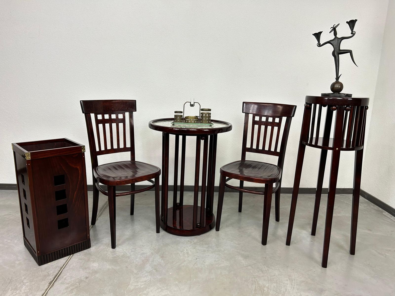 Secession Plant Stand No.1015 By Josef Hoffmann For J.J.Kohn photo for sale