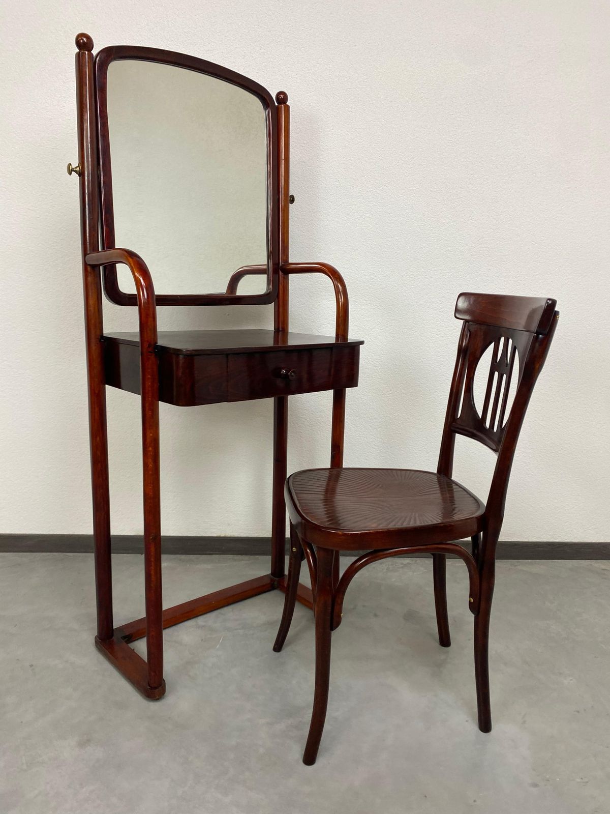 Dressing Table No.1134 By Josef Hoffmann For J&J Kohn photo for sale