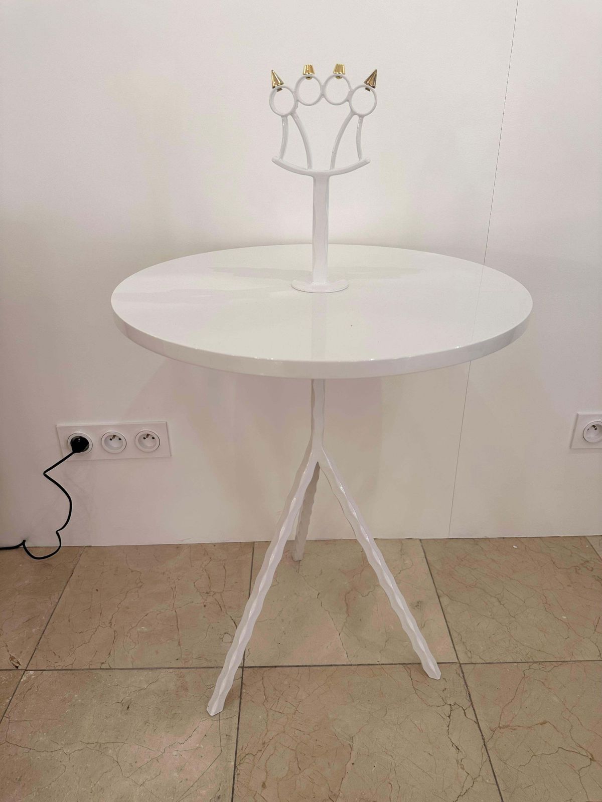 Contemporary White Lacquered And Brass Bastard Table, Italy photo vintage