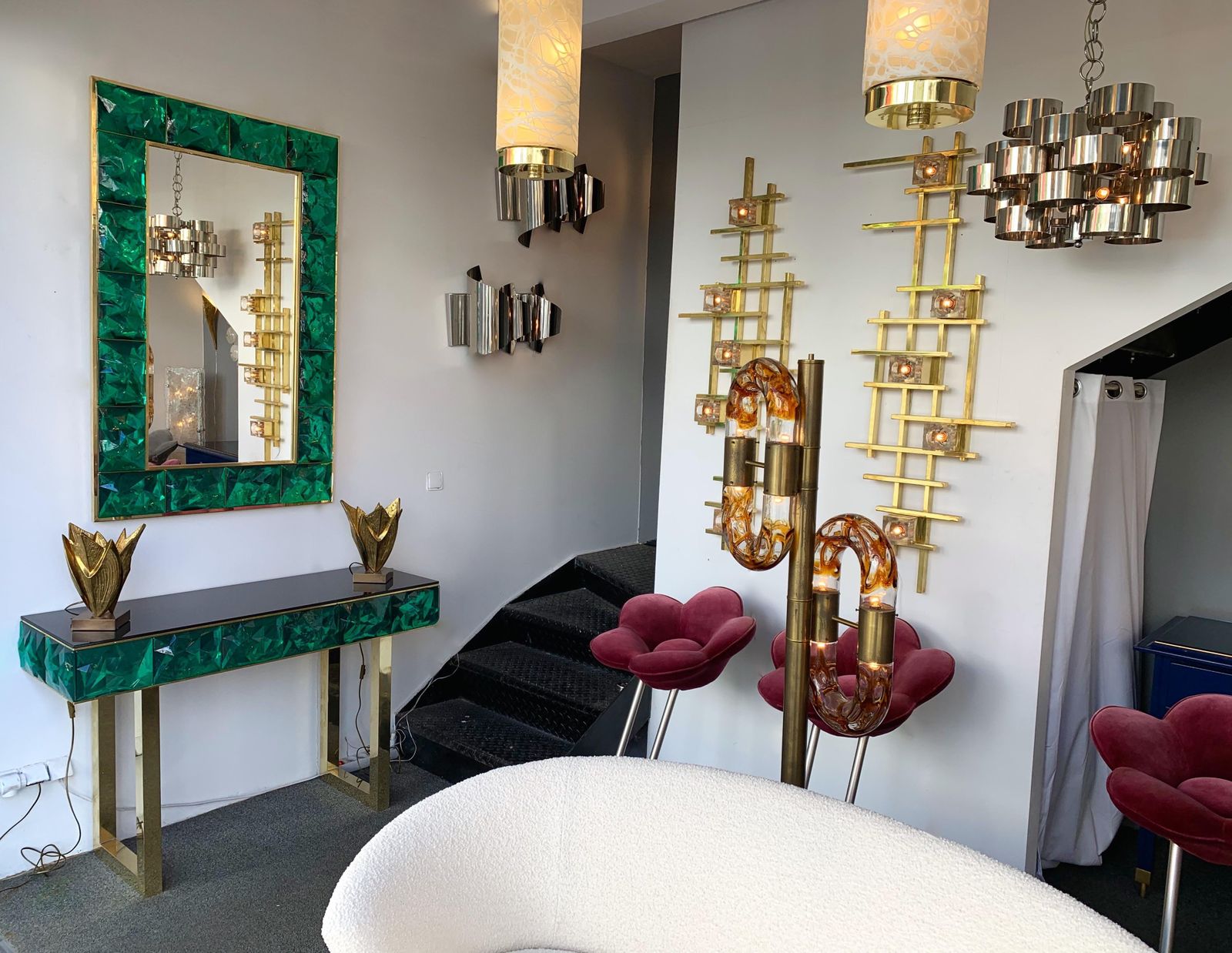 9408.0 Contemporary Brass Mirror And Console Set Murano Glass, Italy photo