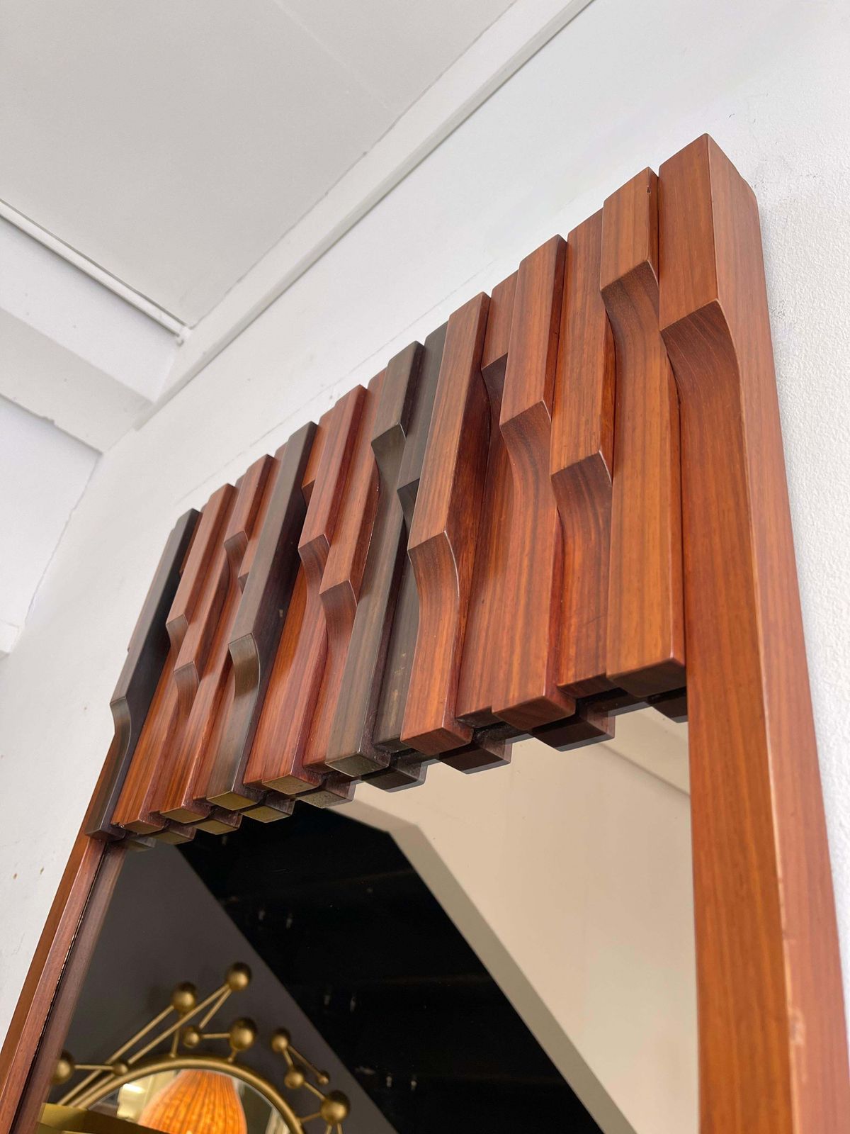 Wood Mirror By Luciano Frigerio. Italy, 1970s photo vinterior