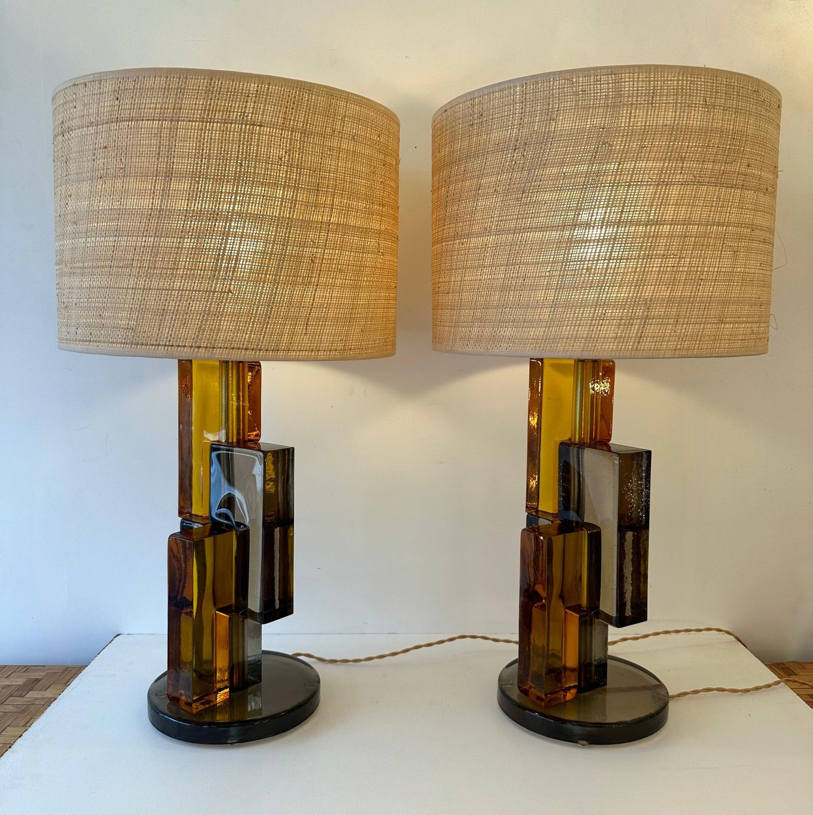Contemporary Pair Of Lamps Amber Smoke Cubic Murano Glass And Brass, Italy photo for sale