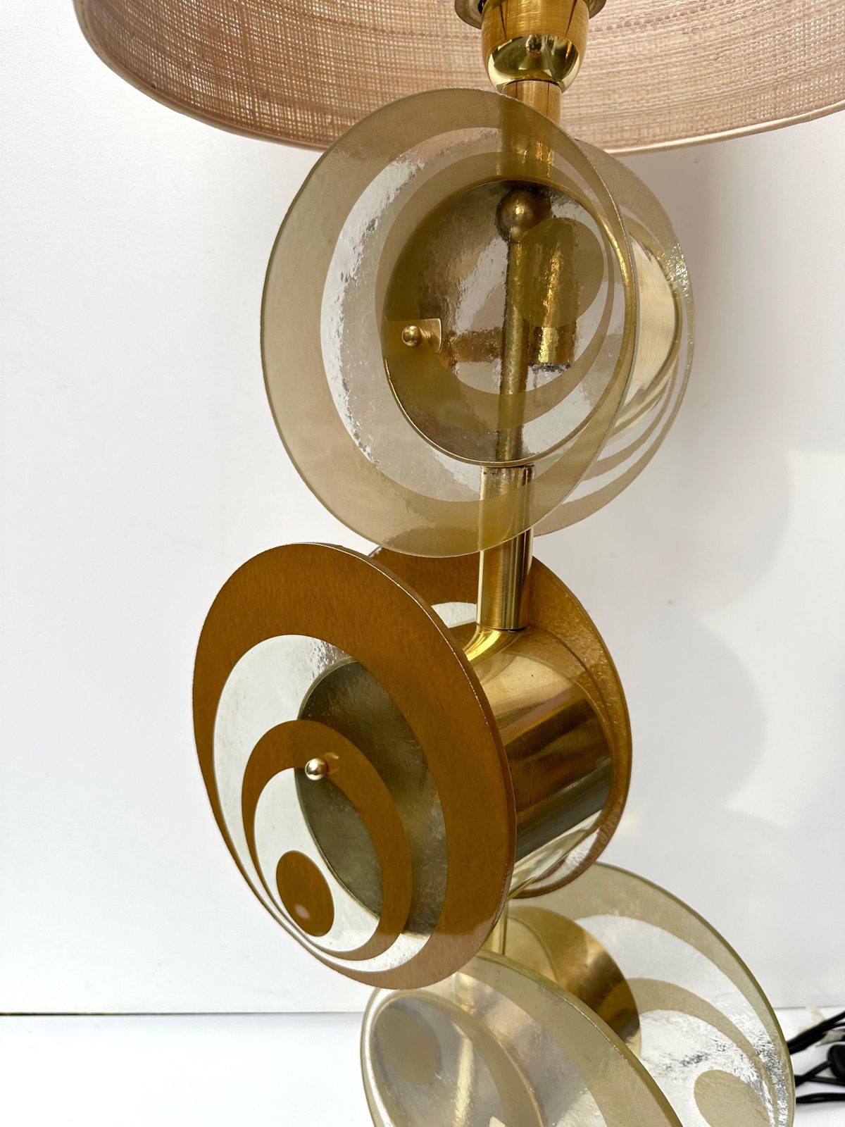 4021.0 Contemporary Pair Of Brass And Murano Glass Spiral Disc Lamps, Italy photo