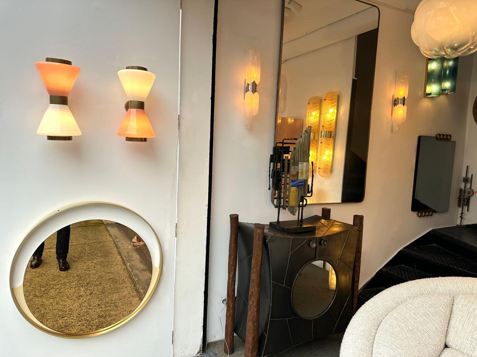 photo furniture Pair Of Diabolo Sconces Pink And White Murano Glass. Italy