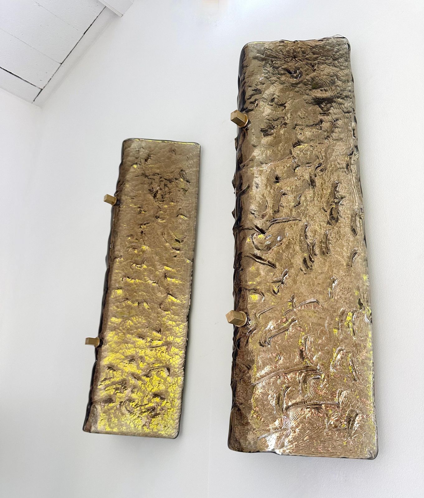 Contemporary Pair Of Brass And Cola Folded Leaf Murano Glass Sconces, Italy photo 3764.0