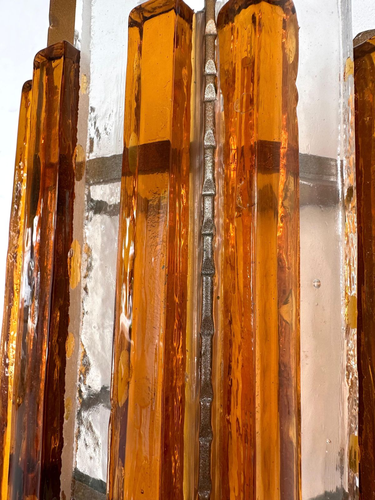 photo vinterior Pair Of Hammered Glass Wrought Iron Sconces By Longobard, Italy, 1970s