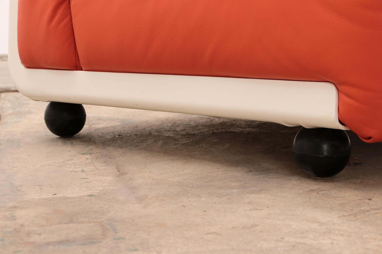 photo vintage Amanta Modular Sofa In Orange Leather For C&B Italy, From Mario Bellini 1960s