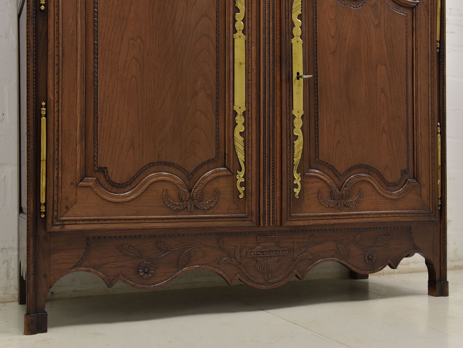 photo for sale Antique! Tall Chest Of Drawers Restored Baroque Louis XV Circa 1790 Oak Sideboard Vertiko