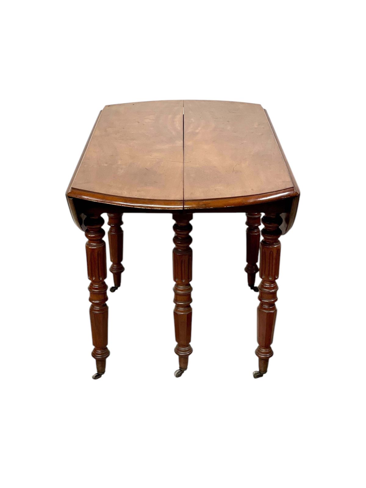 19th Century Oval Dining Table photo vinterior