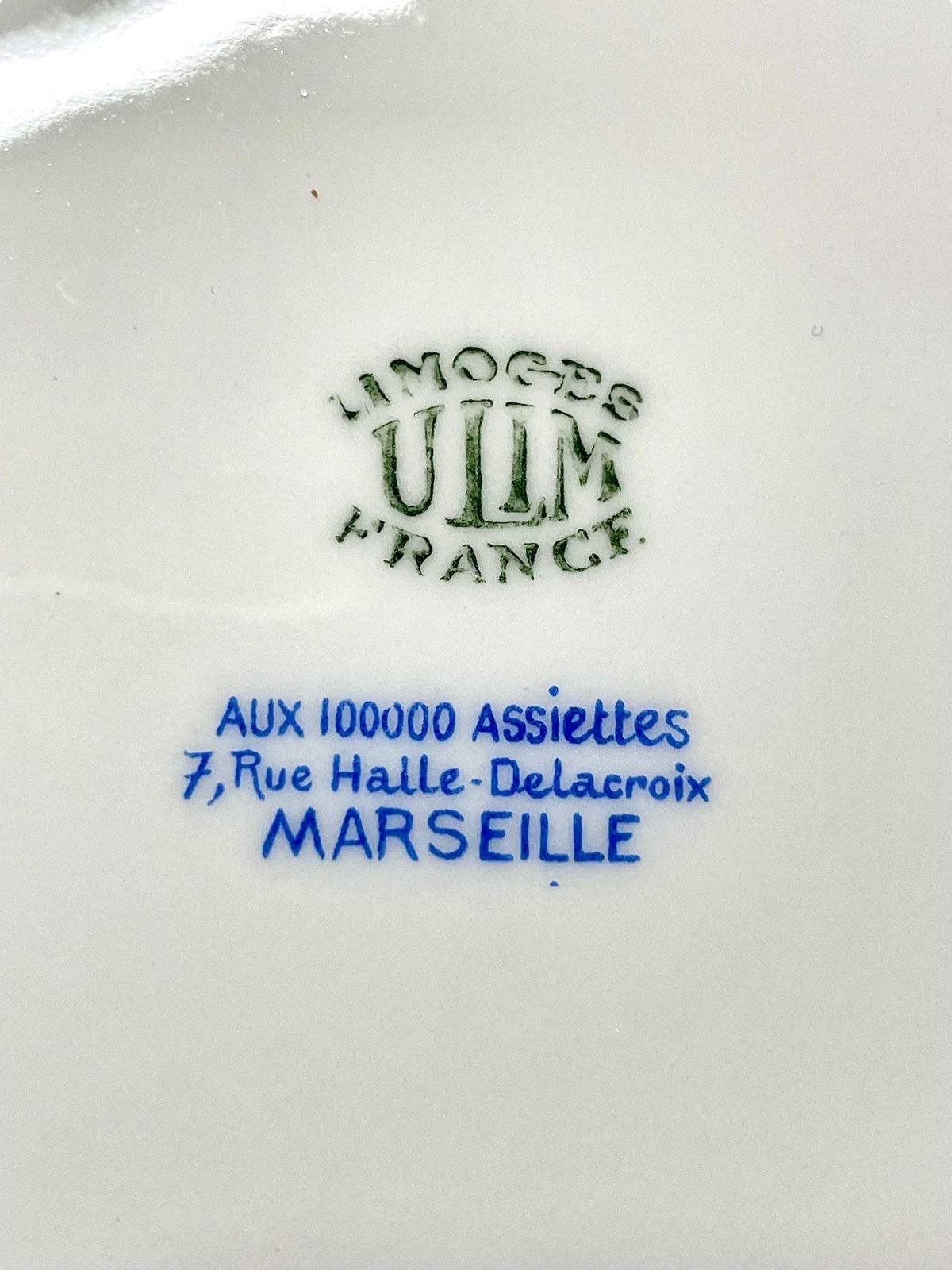 20th Century Limoges Porcelain Set Of 12 Dinner Plates With Roses Motif photo buy